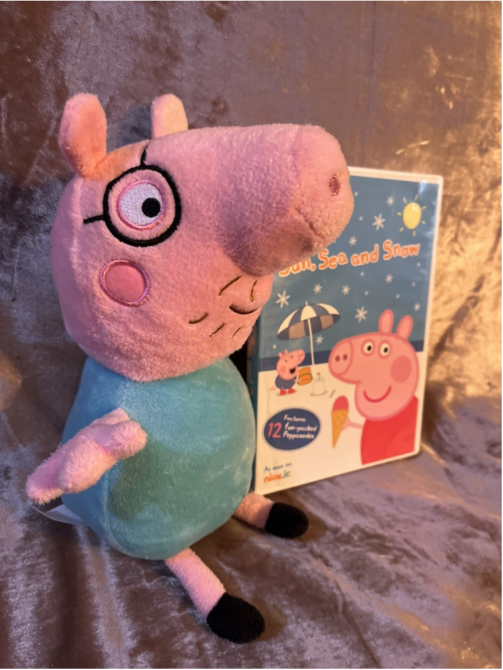 Peppa Pig: Sun Sea & Snow TV Series, DVD WORKS GREAT SEE PHOTOS , STOCKING